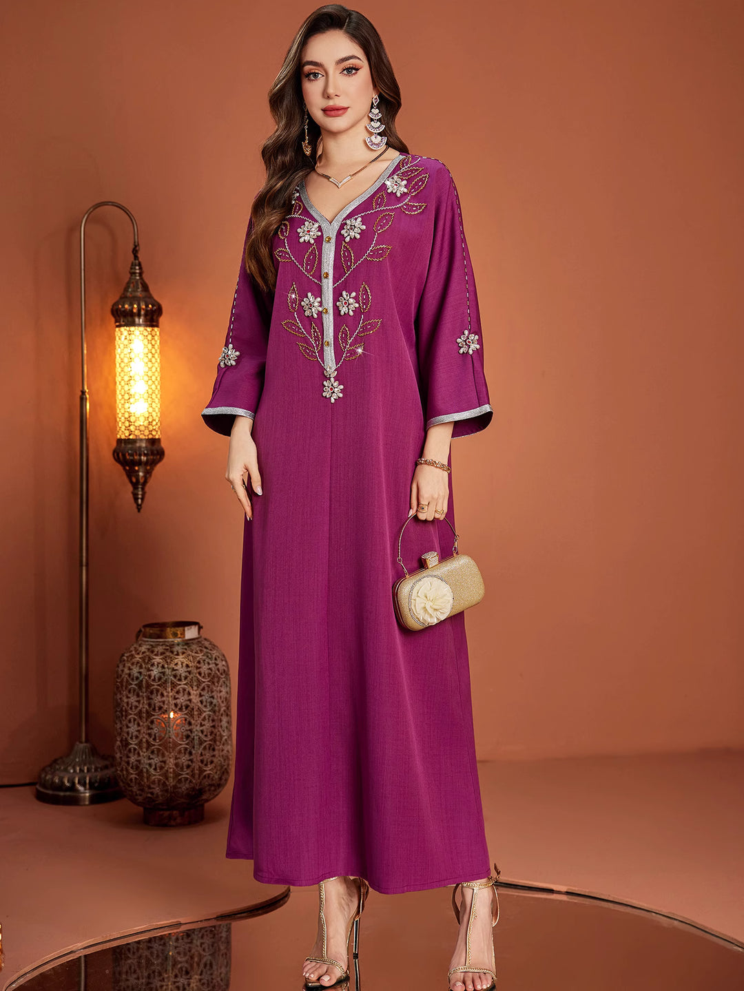 costume évasé sur mesure avec manches bouffantes en satin – VALENCIA 