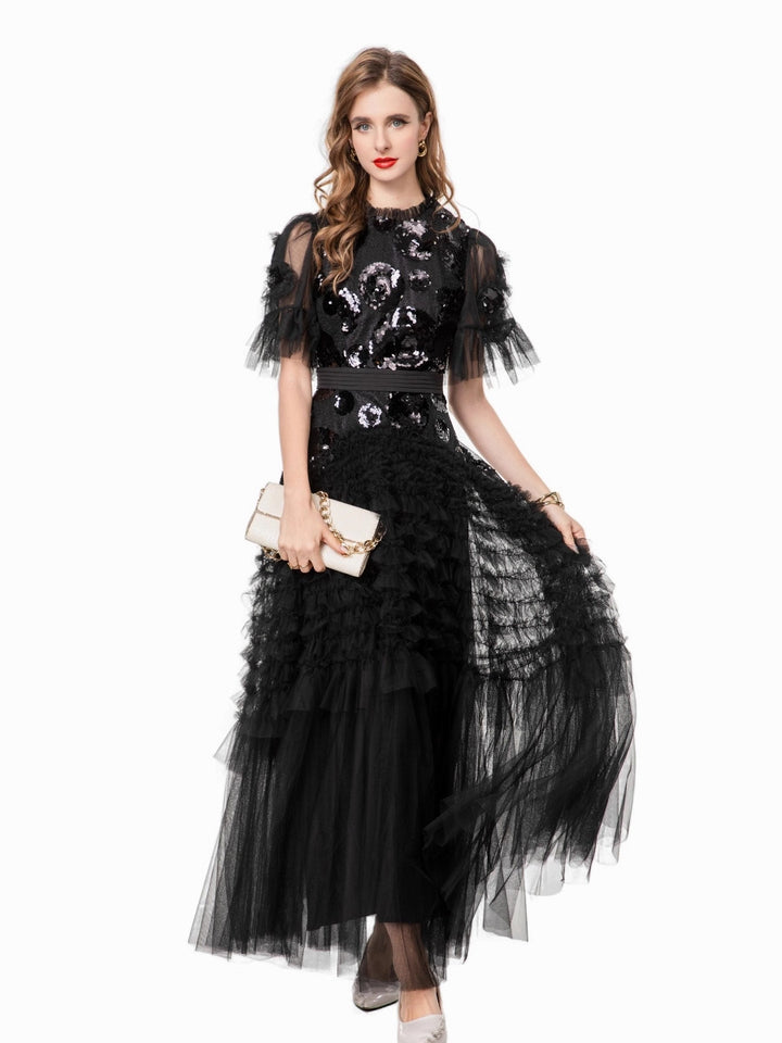 فستان من التول مطرز بالترتر مع تنورة بكشكشة متعددة الطبقات – سيليست