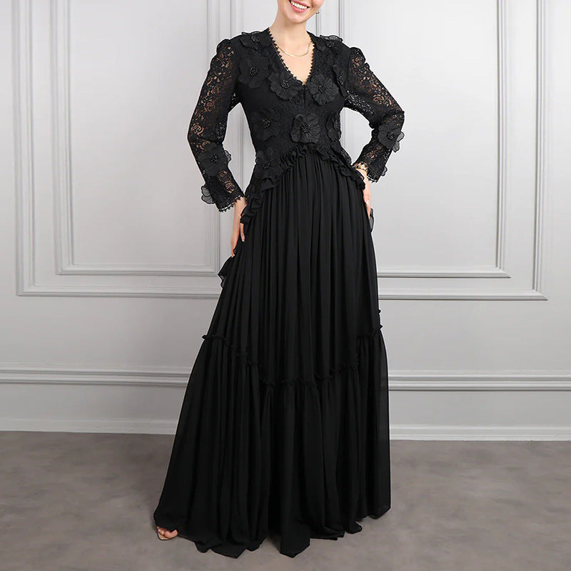 فستان من الدانتيل مع تنورة مطوية متعددة الطبقات – مونالار