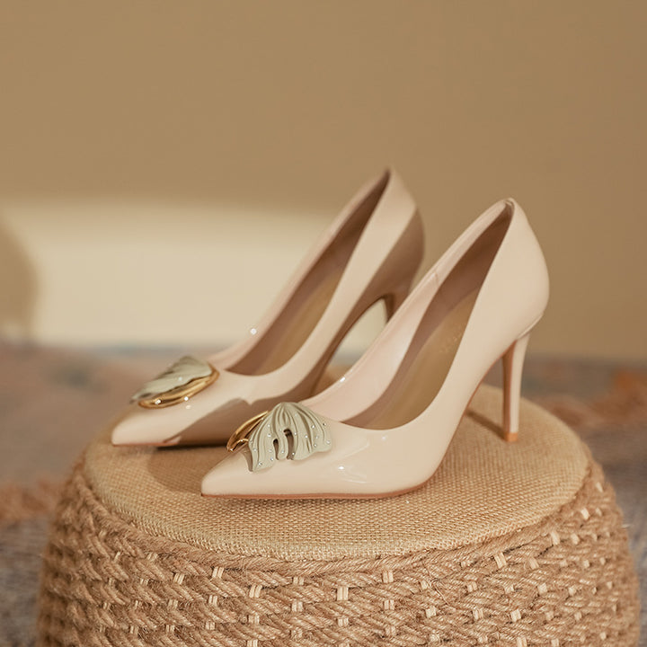 pointed-toe patent pumps with leaf embellishment – AURELIAR