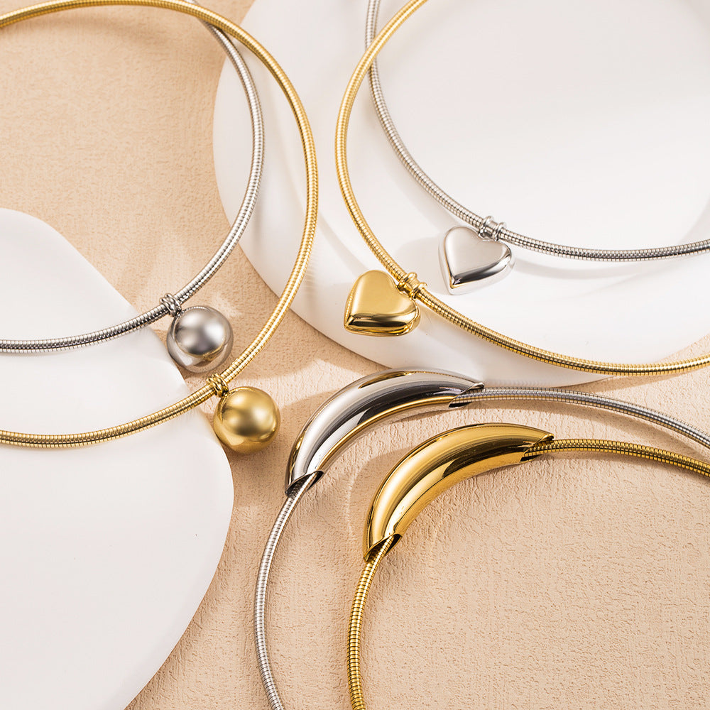 mehrfarbige Kettenhalskette mit Emaille-Seeanhängern - CORALIA 