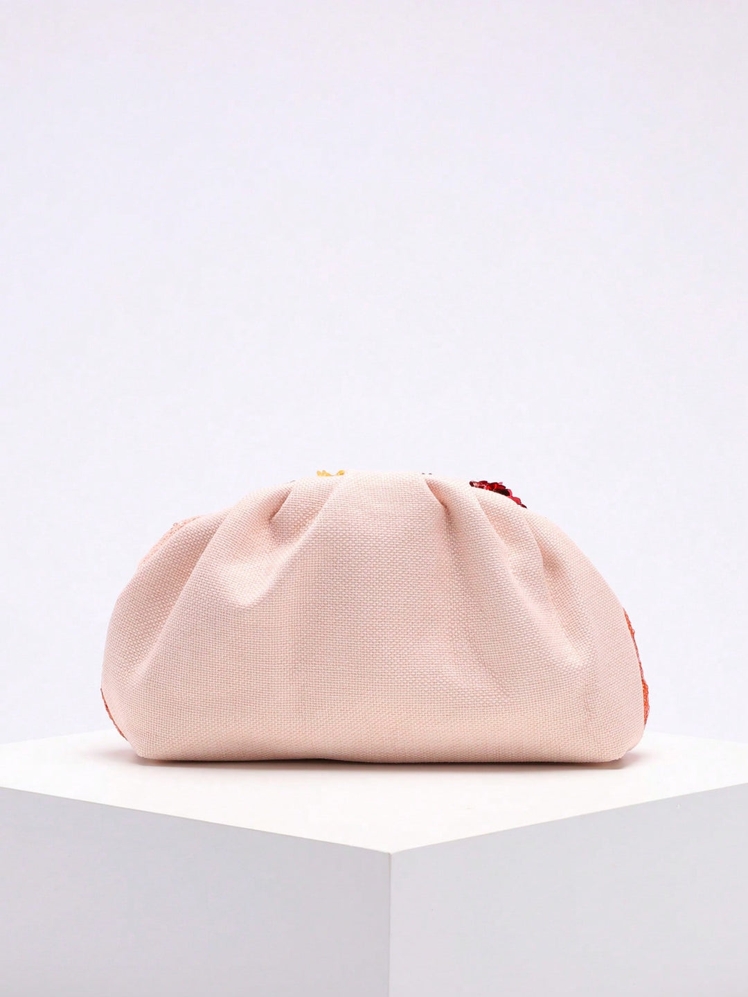 حقيبة كلاتش مزينة بالترتر الزهري مع أزهار مطرزة – أمورزا