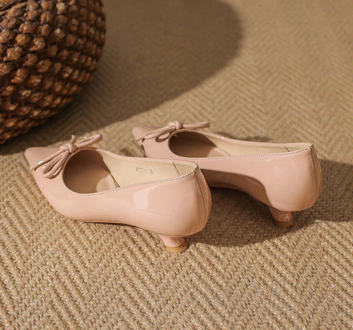 حذاء بكعب مدبب ببراءة اختراع مع تفاصيل فيونكة - أورادلي