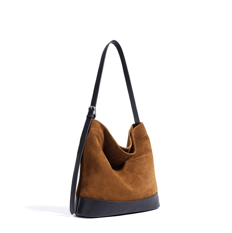 gewebte Rattan-Tragetasche mit doppelten Ledergriffen – LÉONIE 