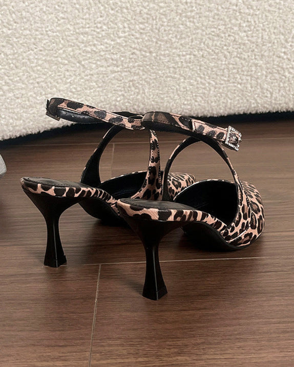 leopard print pointed-toe pumps with ankle strap - NIA