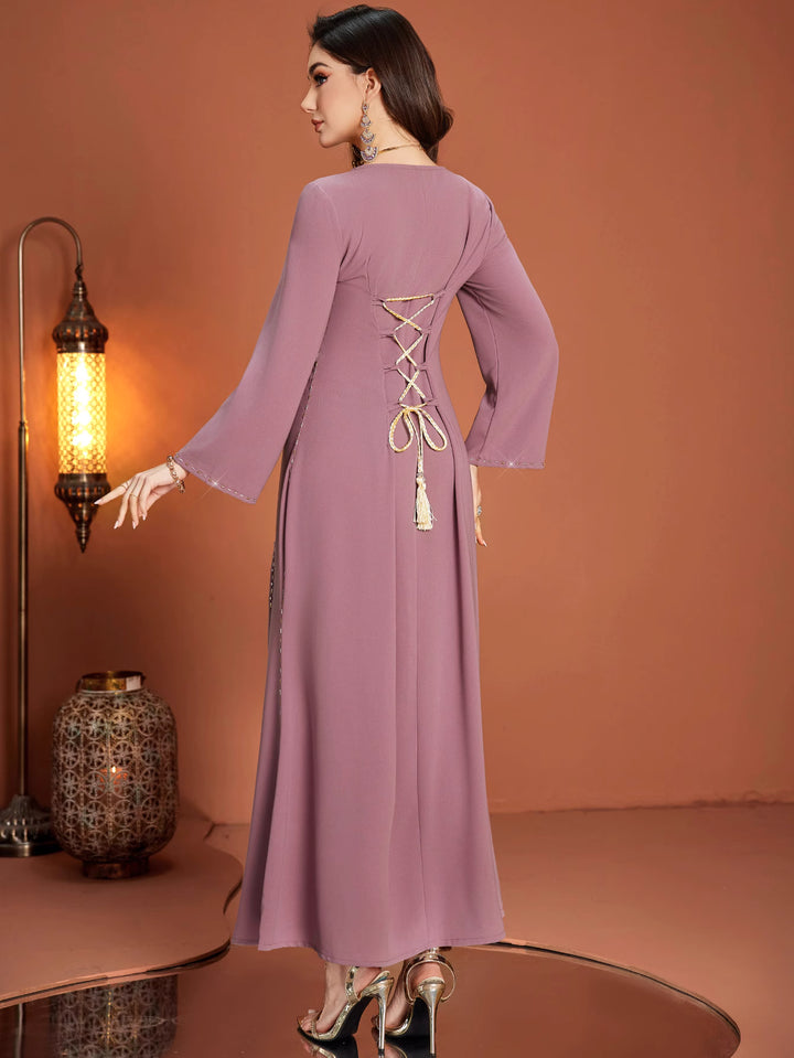 costume évasé sur mesure avec manches bouffantes en satin – VALENCIA 