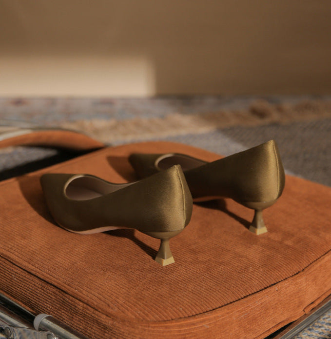 Haut à manches évasées plissées et ensemble jupe longue avec ceinture à la taille – Rosiny 