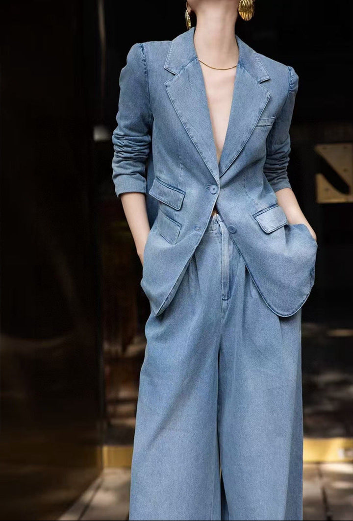 سترة جينز عتيقة مع بنطلون واسع الساق – ليكسا