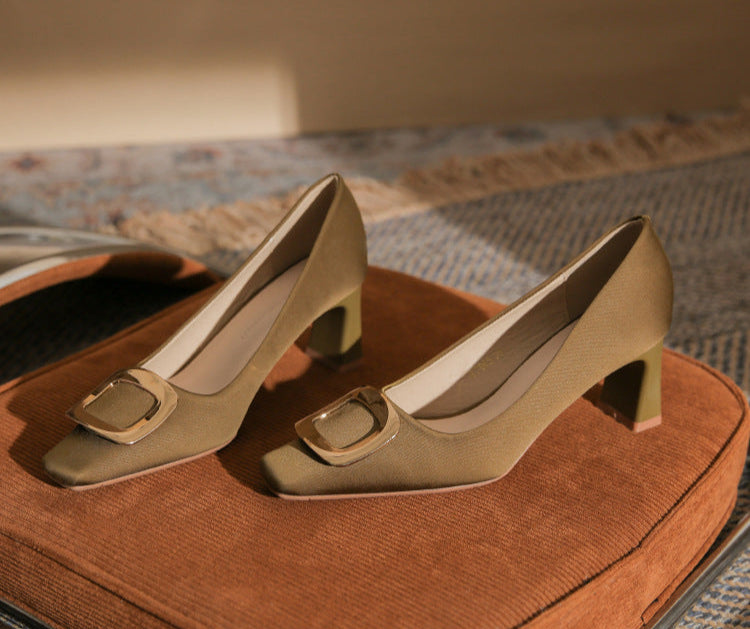 Plissiertes Oberteil mit ausgestellten Ärmeln und Maxirock-Set mit Taillengürtel – Rosiny 