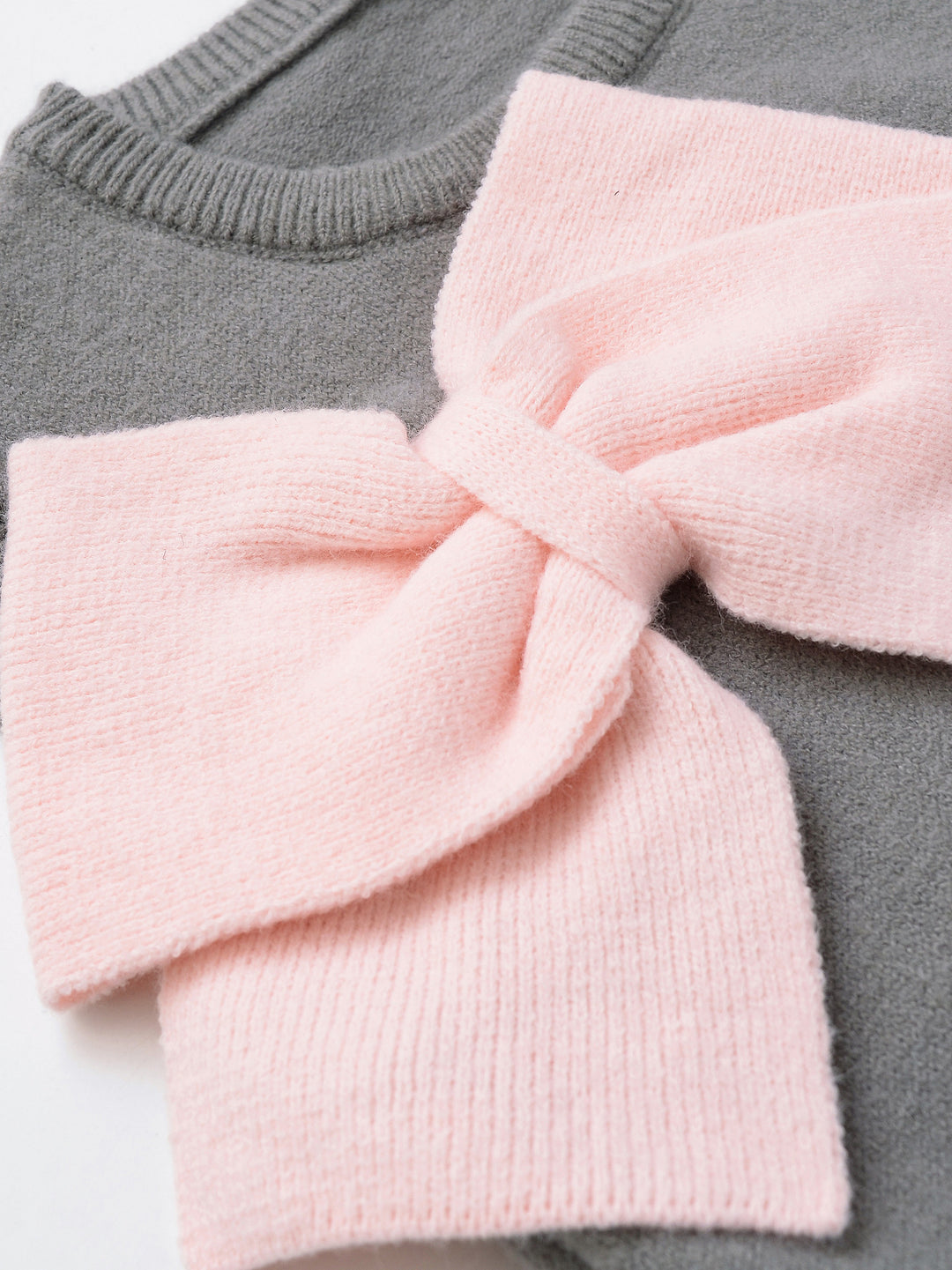 بدلة مصممة خصيصًا بأزرار ذهبية – مارون