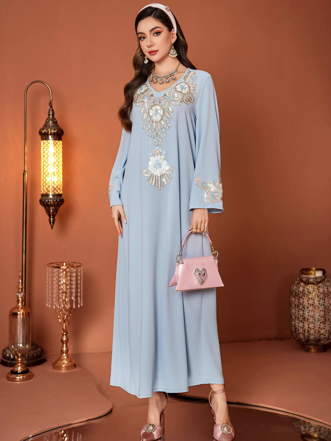 maßgeschneiderter Schlaganzug mit Satin-Puffärmeln – VALENCIA 