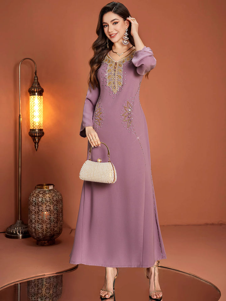 costume évasé sur mesure avec manches bouffantes en satin – VALENCIA 