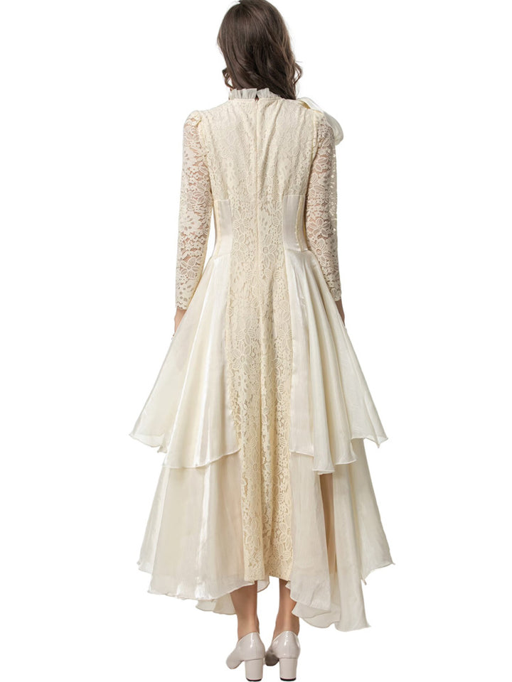 فستان طويل من الدانتيل مع تنورة غير متماثلة متعددة الطبقات - أوريليفا
