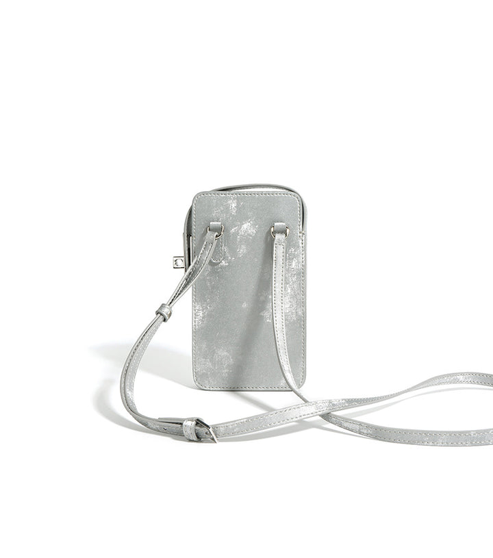 编织藤条手提包，配有双层皮革手柄 – LÉONIE 