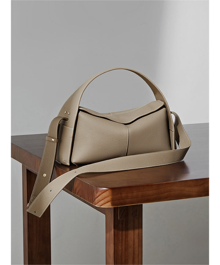 Structured Leather Shoulder Bag – AVELINE