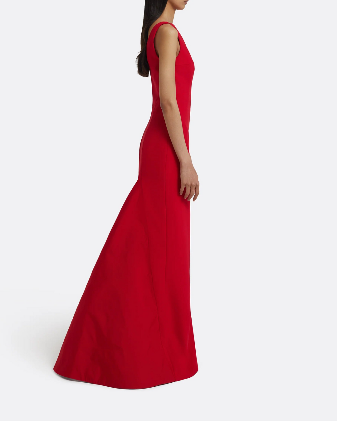 sleeveless mermaid gown with sculpted bateau neckline – LAVENA