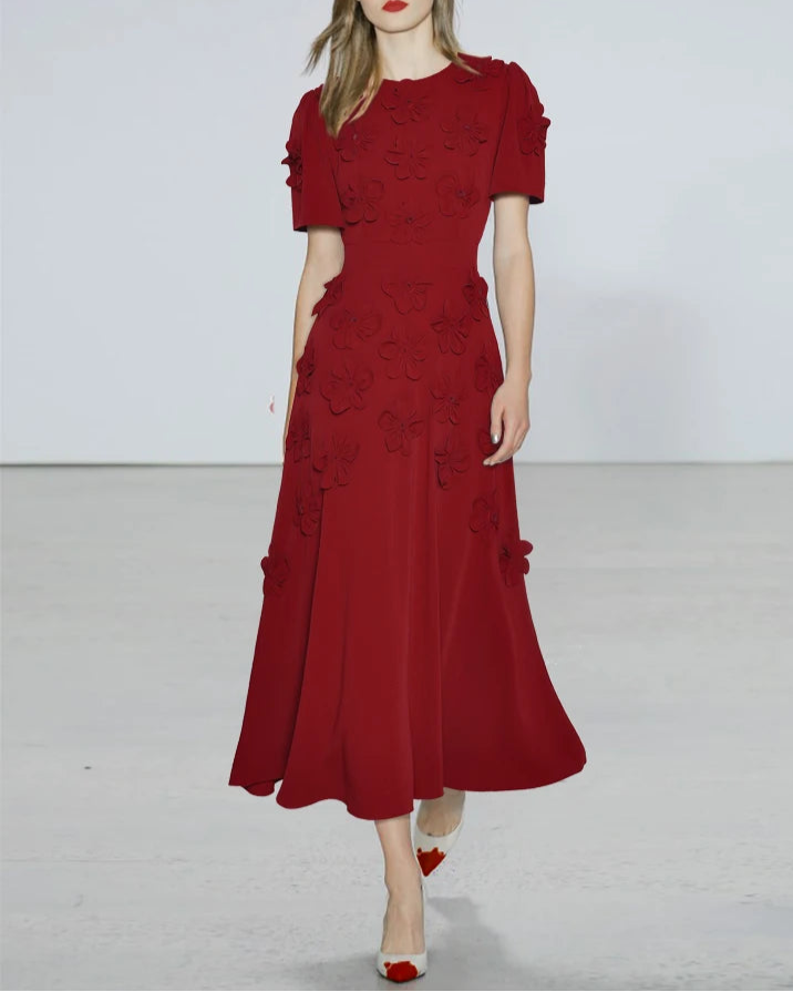 korte mouw midi jurk met 3D bloemenapplicaties - BLOOMIQ 