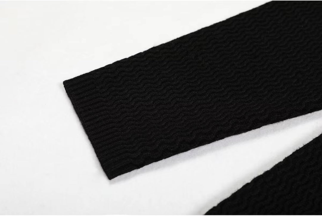 Plissiertes Oberteil mit ausgestellten Ärmeln und Maxirock-Set mit Taillengürtel – Rosiny 