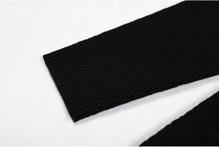 Plissiertes Oberteil mit ausgestellten Ärmeln und Maxirock-Set mit Taillengürtel – Rosiny 