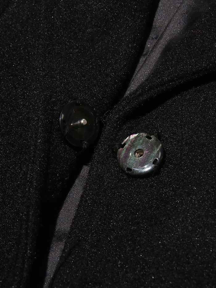 بليزر أنيق ذو تصميم محكم وتفاصيل بسحاب مع قصة مصممة بدقة - بوميفا