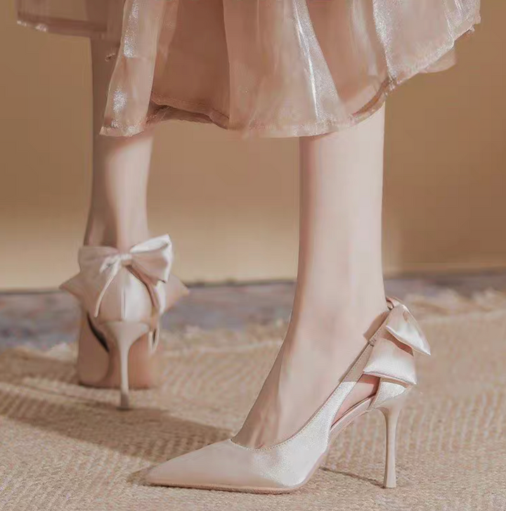 Pointed High Heels with Back Bow