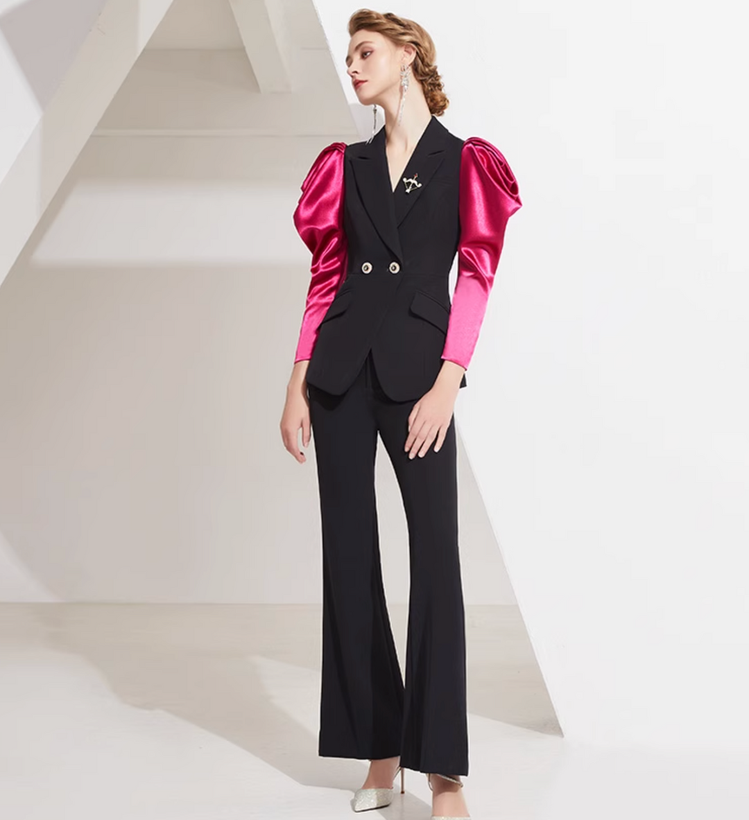 maßgeschneiderter Schlaganzug mit Satin-Puffärmeln – VALENCIA 