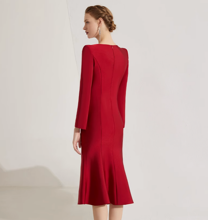 cape-sleeve trumpet dress with sequin sunburst – SCETRAY