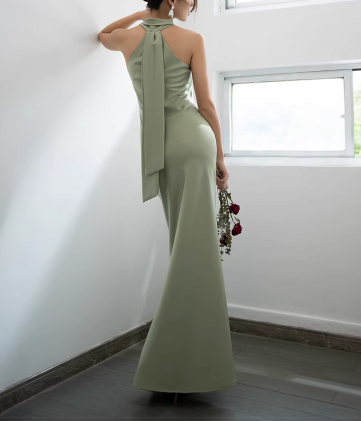 halter neck mermaid gown with cross-strap detail – SAGIIE