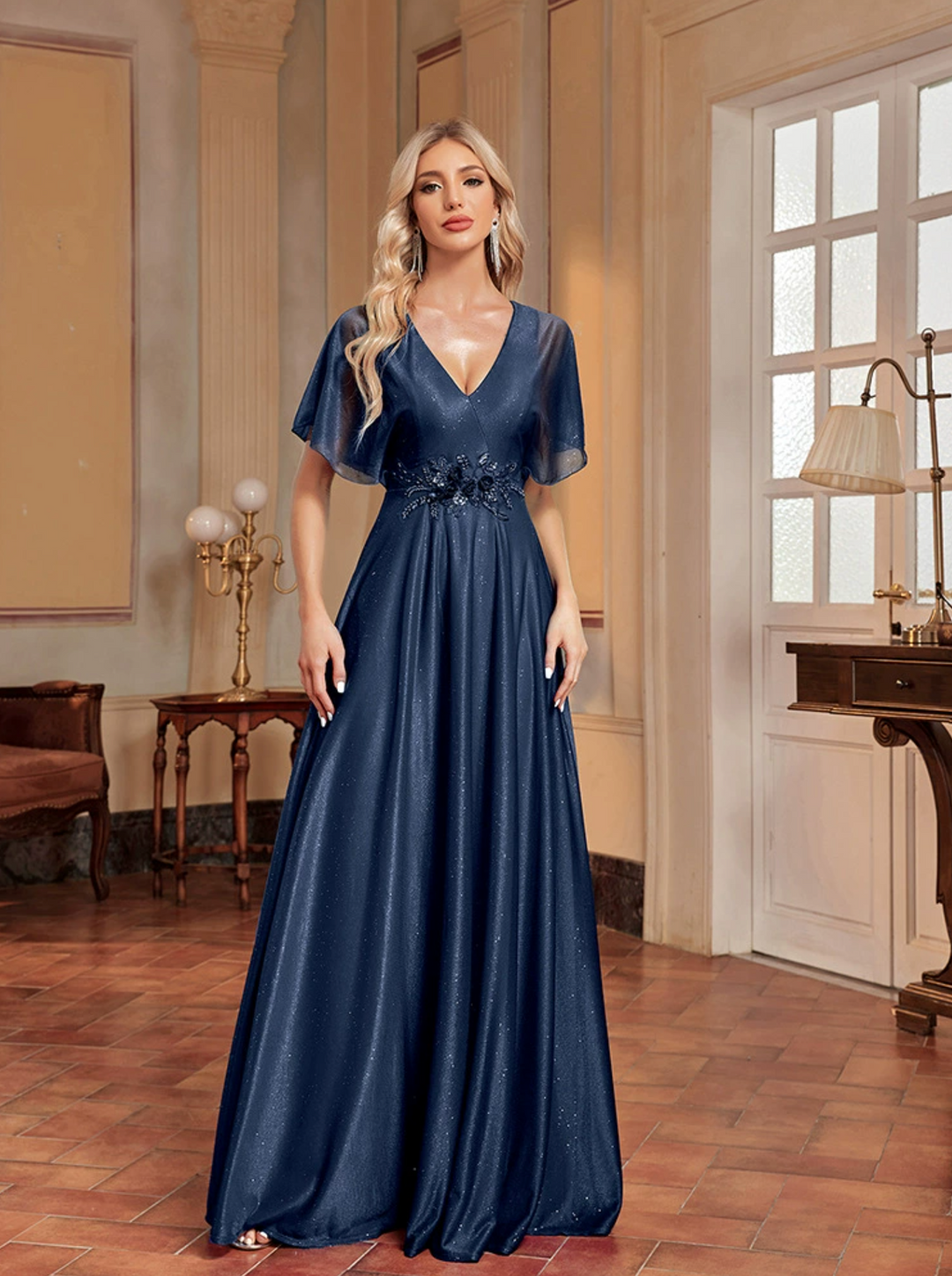 Plissiertes Oberteil mit ausgestellten Ärmeln und Maxirock-Set mit Taillengürtel – Rosiny 