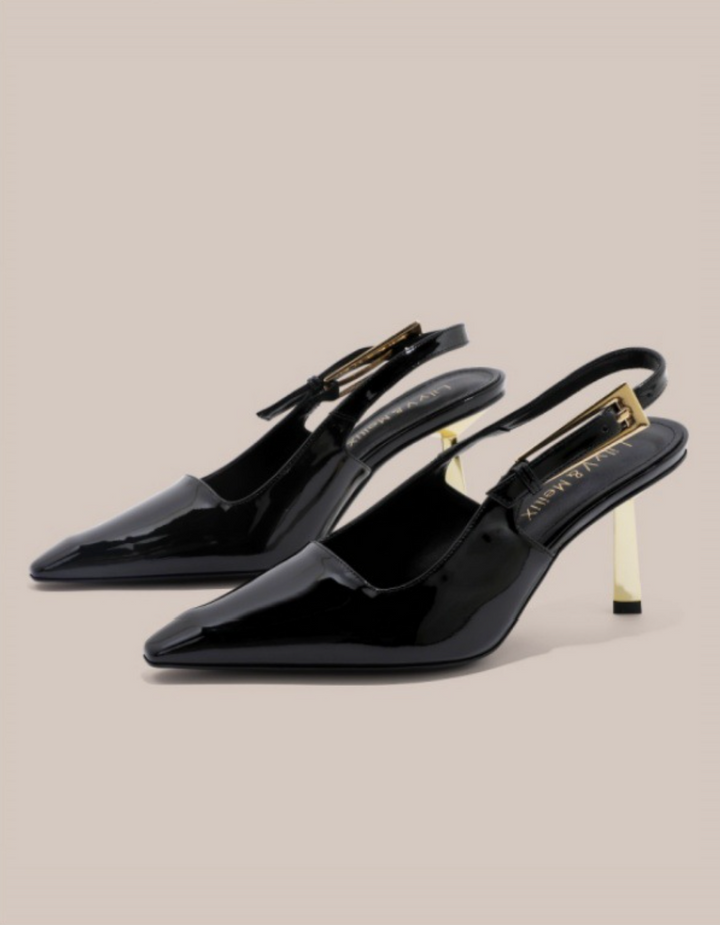 حذاء بكعب مدبب بإبزيم كريستالي – إيسمي