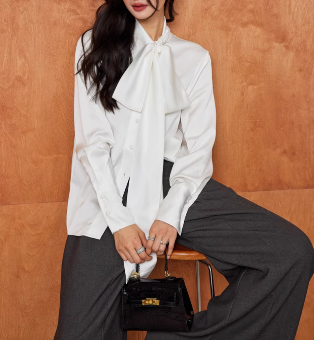 Plissiertes Oberteil mit ausgestellten Ärmeln und Maxirock-Set mit Taillengürtel – Rosiny 