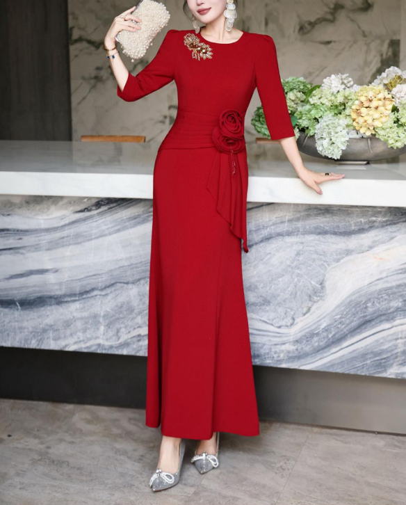 elegant column dress with floral waist appliqué – RUBINA