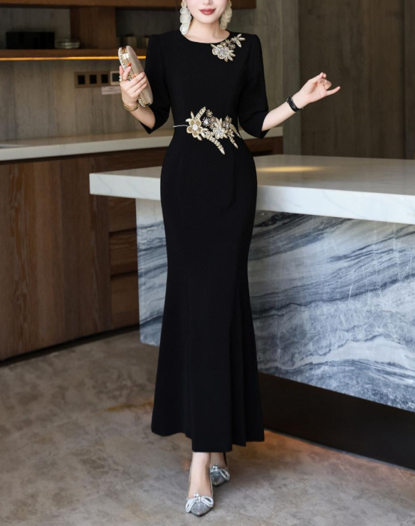 embroidered column dress with golden floral accents – MAJESTA