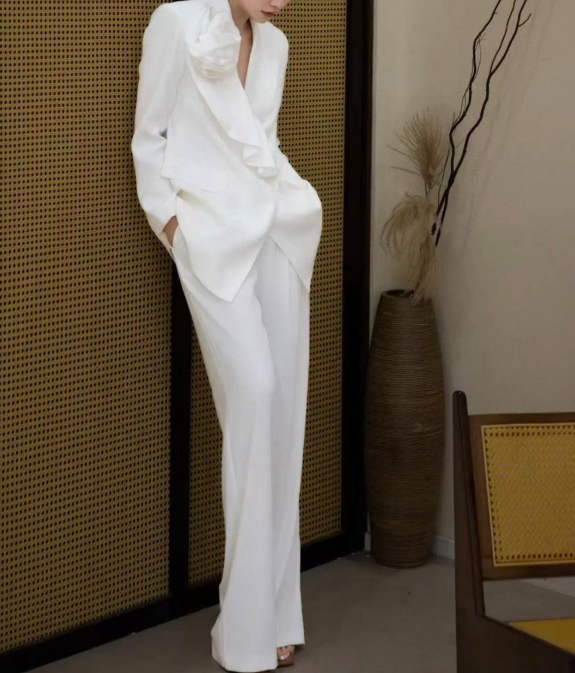 structured suit with oversized floral appliqué – PETAL