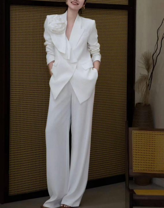 structured suit with oversized floral appliqué – PETAL