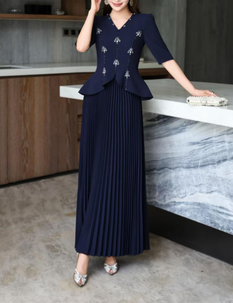 pleated maxi dress with embellished bodice – AUBERGINE