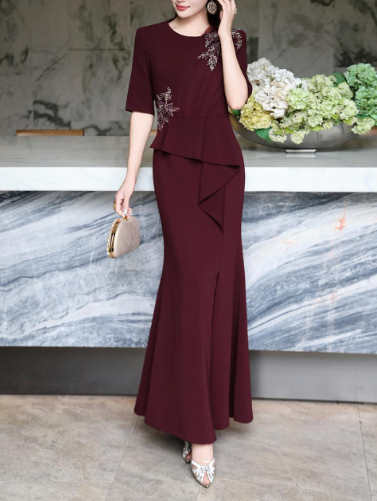 embroidered peplum gown with front slit – MERLOT
