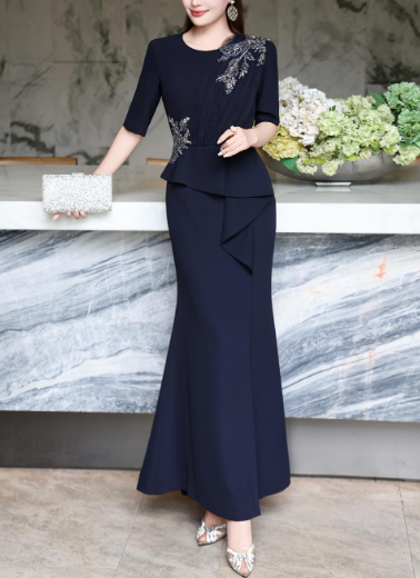 embroidered peplum gown with front slit – MERLOT