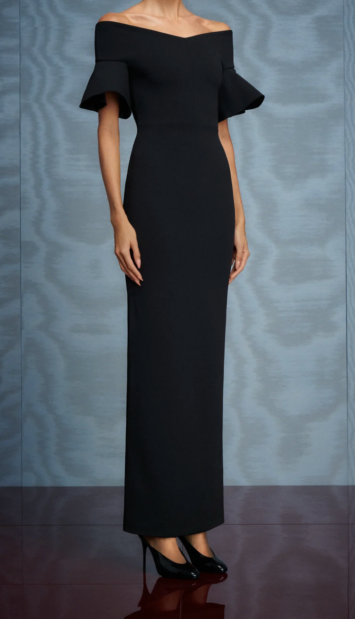 فستان عمودي بأكمام واسعة وأكتاف مكشوفة – نويرب