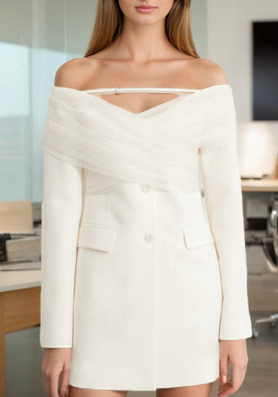 فستان بليزر قصير مكشوف الكتفين مع لفافة من التول – أورورا