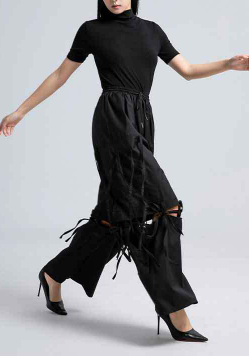 بدلة مصممة خصيصًا بأزرار ذهبية – مارون