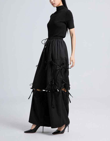 بدلة مصممة خصيصًا بأزرار ذهبية – مارون