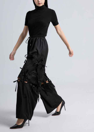 بدلة مصممة خصيصًا بأزرار ذهبية – مارون