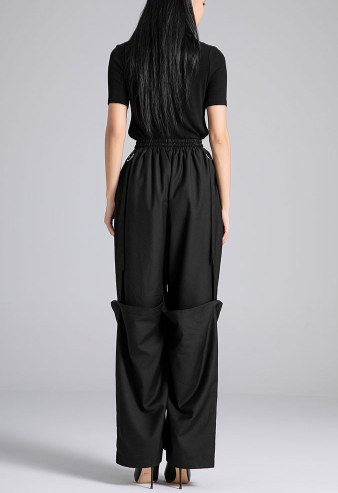 بدلة مصممة خصيصًا بأزرار ذهبية – مارون