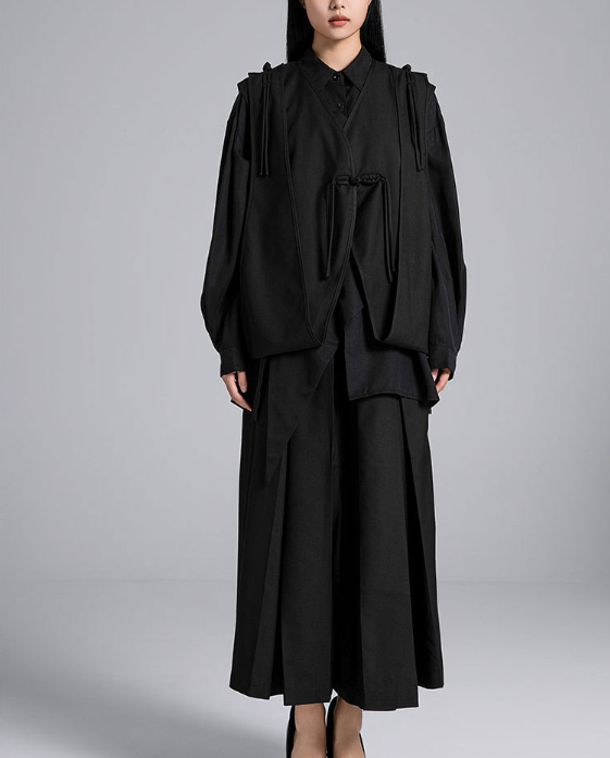 sleeveless wrap-front vest with tie detail – LAYER