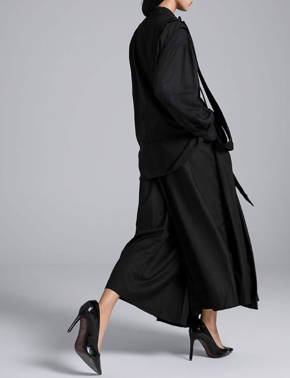 sleeveless wrap-front vest with tie detail – LAYER