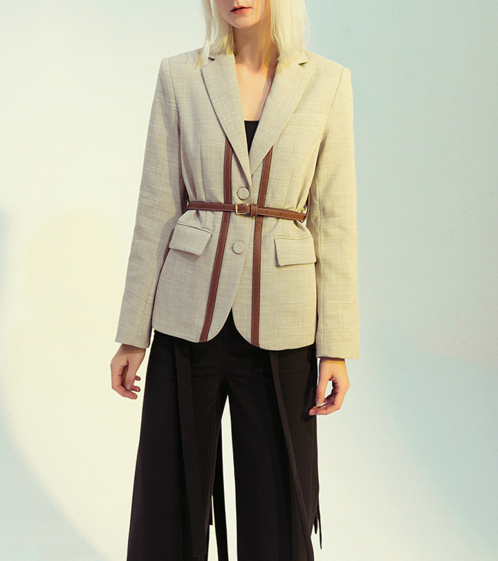 Tailored Linen-Blend Blazer with Belted Detail – SIENNA