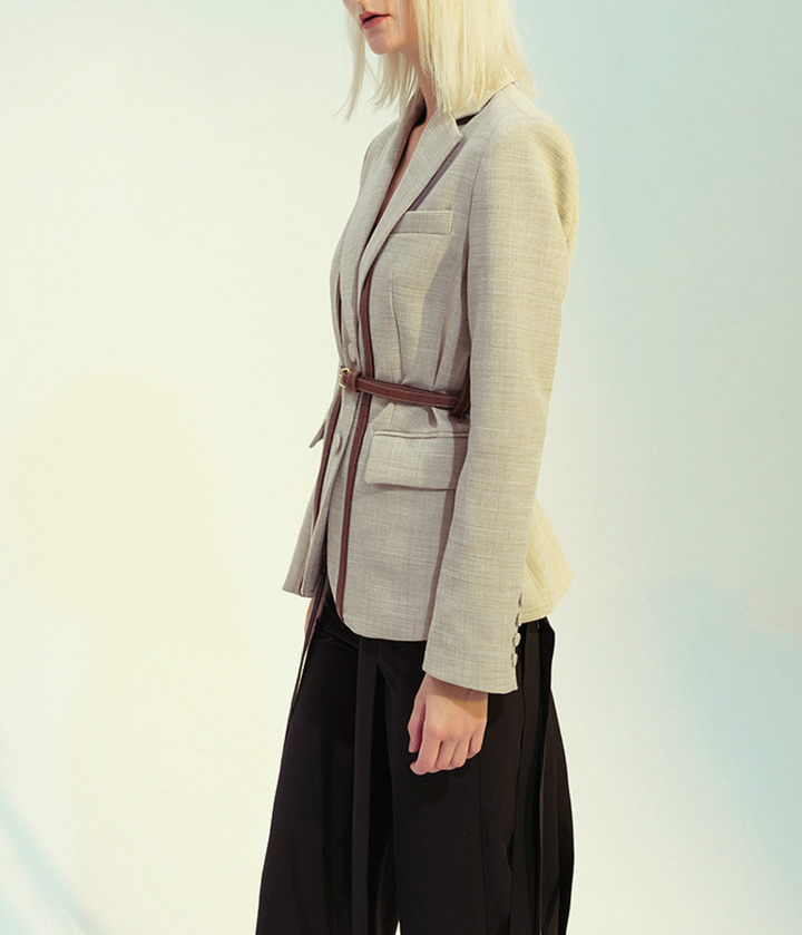 Tailored Linen-Blend Blazer with Belted Detail – SIENNA