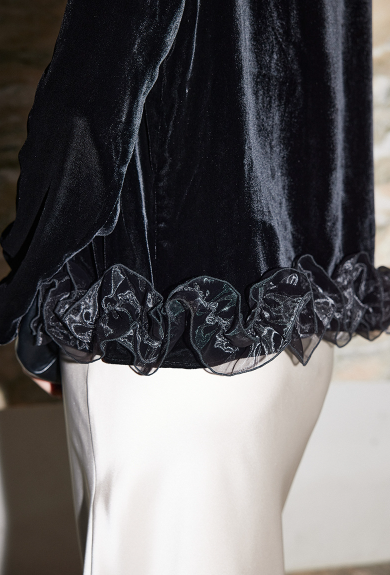 velvet long-sleeve blouse with ruffled hem – DALIY