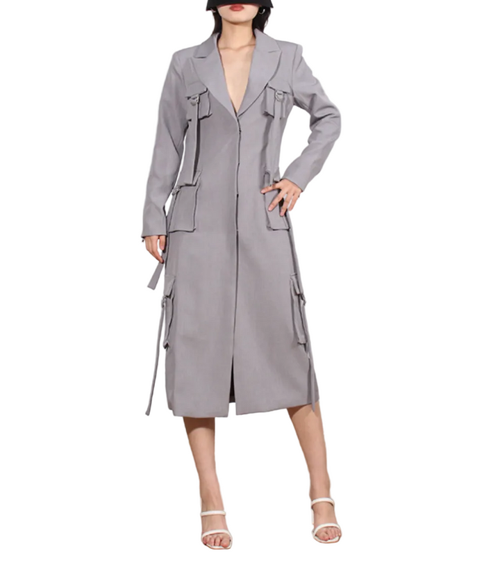 فستان بليزر طويل عملي مصمم خصيصًا بتفاصيل حمالات – غرايسون